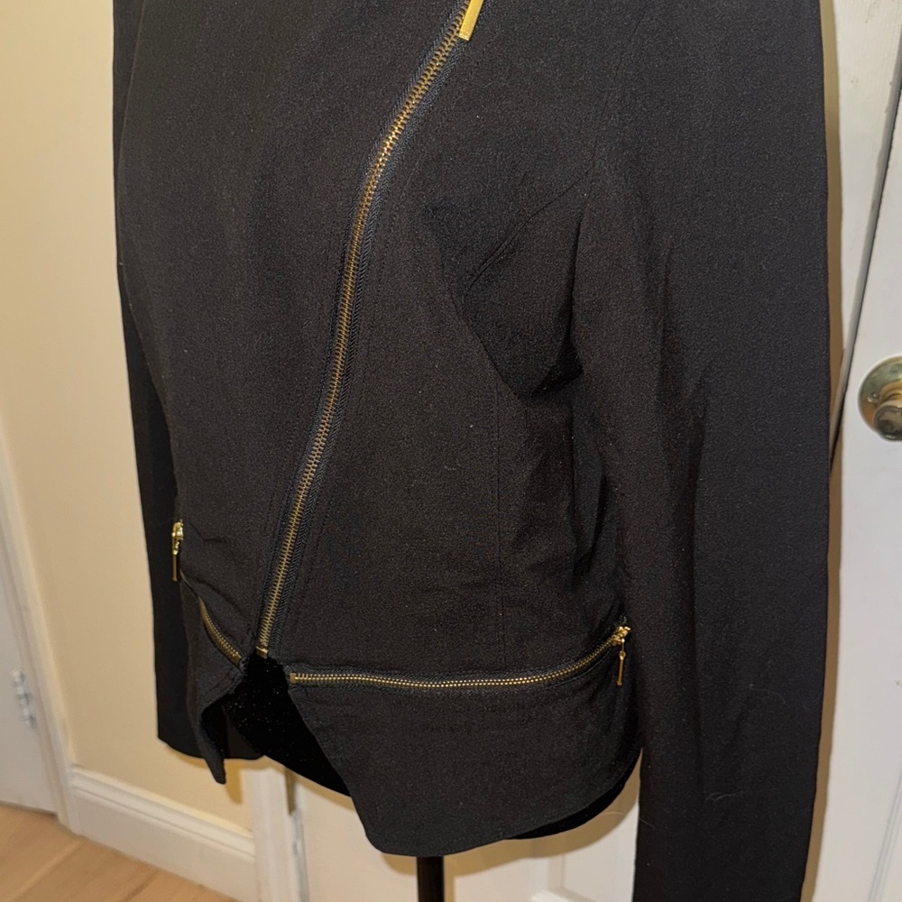 2B Bebe Black Asymmetrical Blazer - Picture 3 of 14